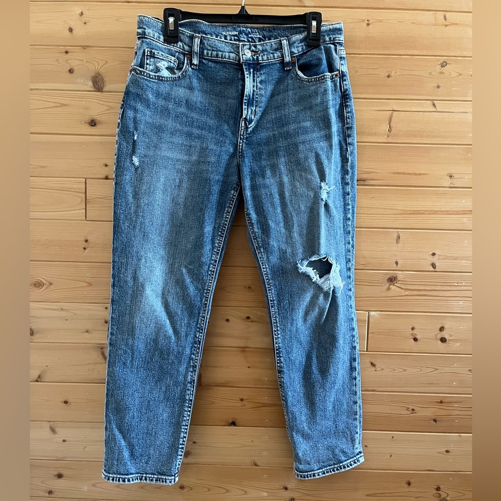 Old Navy Mid Rise Boyfriend Medium Wash Distressed Jeans Sz 6